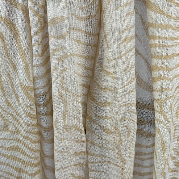 Zebra Print Lightweight Wool Scarf Shawl Cream Camel Tan - Picture 2 of 7